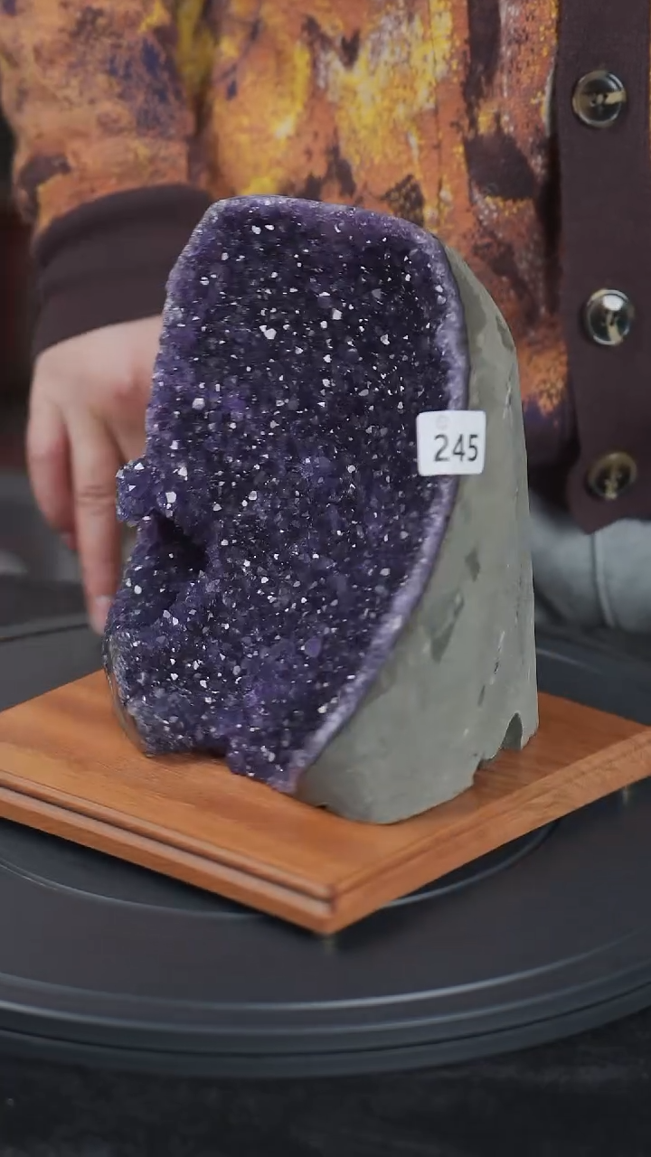 【闪购商品】紫晶大型摆件（非配饰）未镶嵌水晶