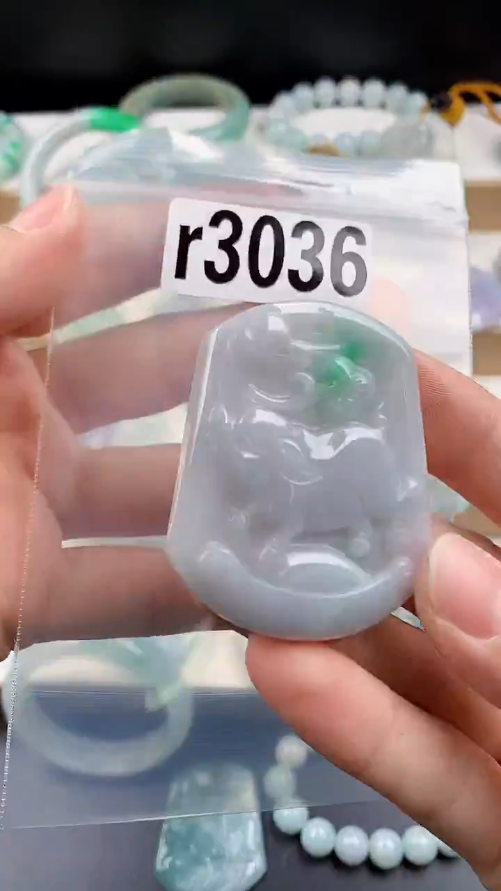 颈饰未镶嵌翡翠颈饰未镶嵌缅甸天然翡翠吊坠