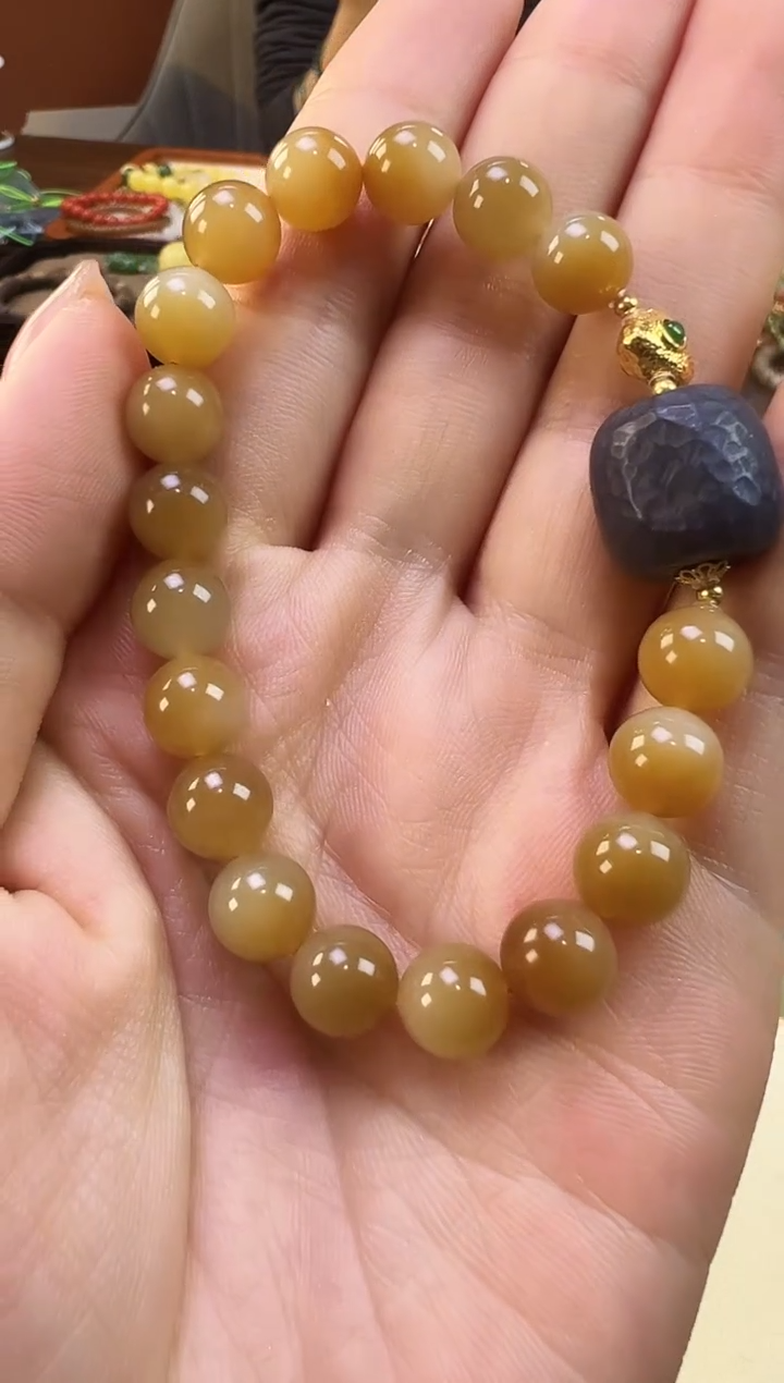 18K金镶嵌手串和田玉糖玉8mm