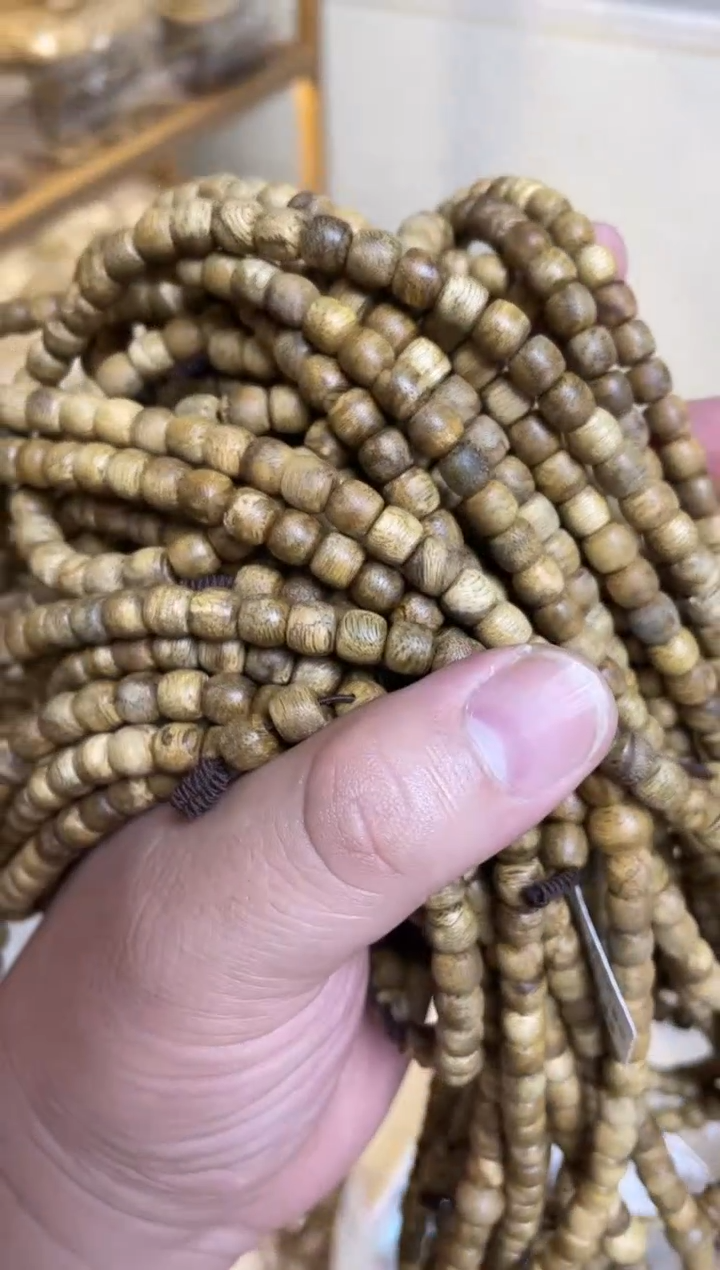 【闪购商品】沉香手串菩萨棋老型长串0.7多样性发其一