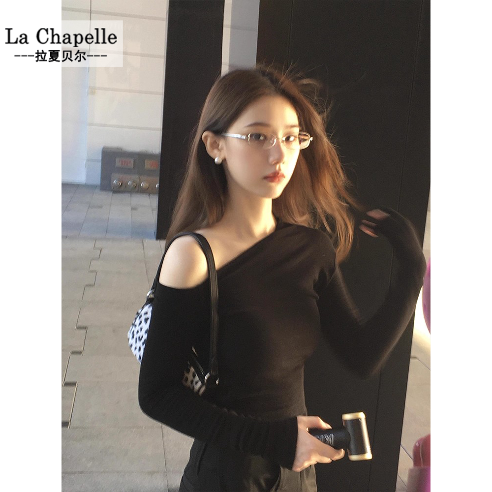拉夏贝尔辣妹黑色露肩斜肩长袖t恤女2025秋季修身显瘦纯欲风上衣