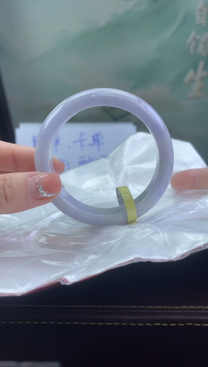 翡翠手镯未镶嵌1翡翠手镯