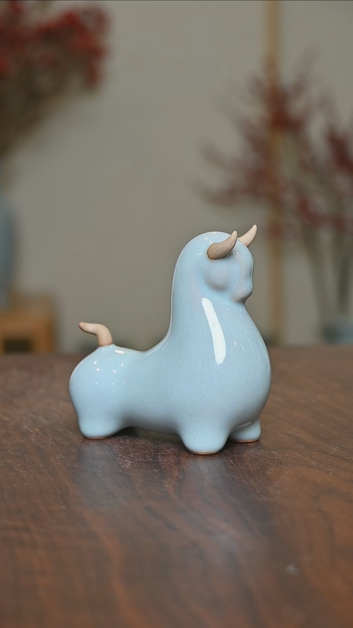 【闪购商品】其他小福牛微瑕天青釉 无款