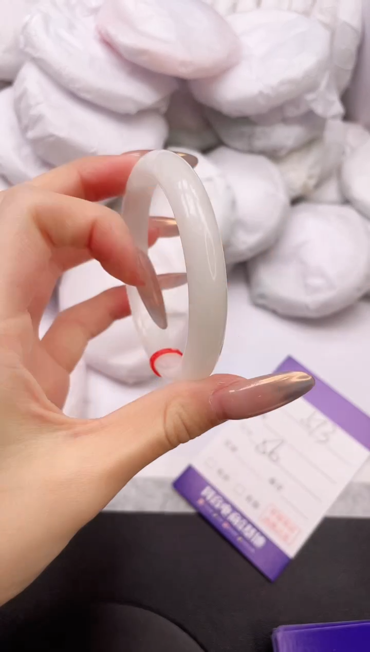 【闪购商品】和田玉手镯未镶嵌3K513-56