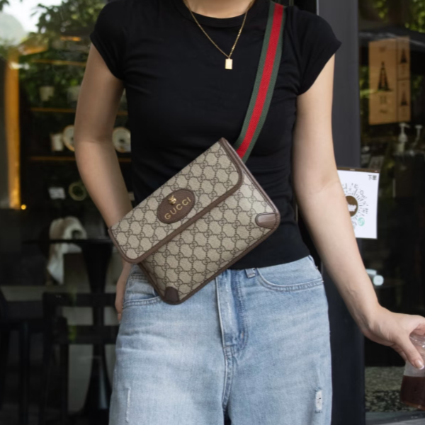 95新 GUCCI/古驰 Gucci 老花虎头胸包 bwz12688