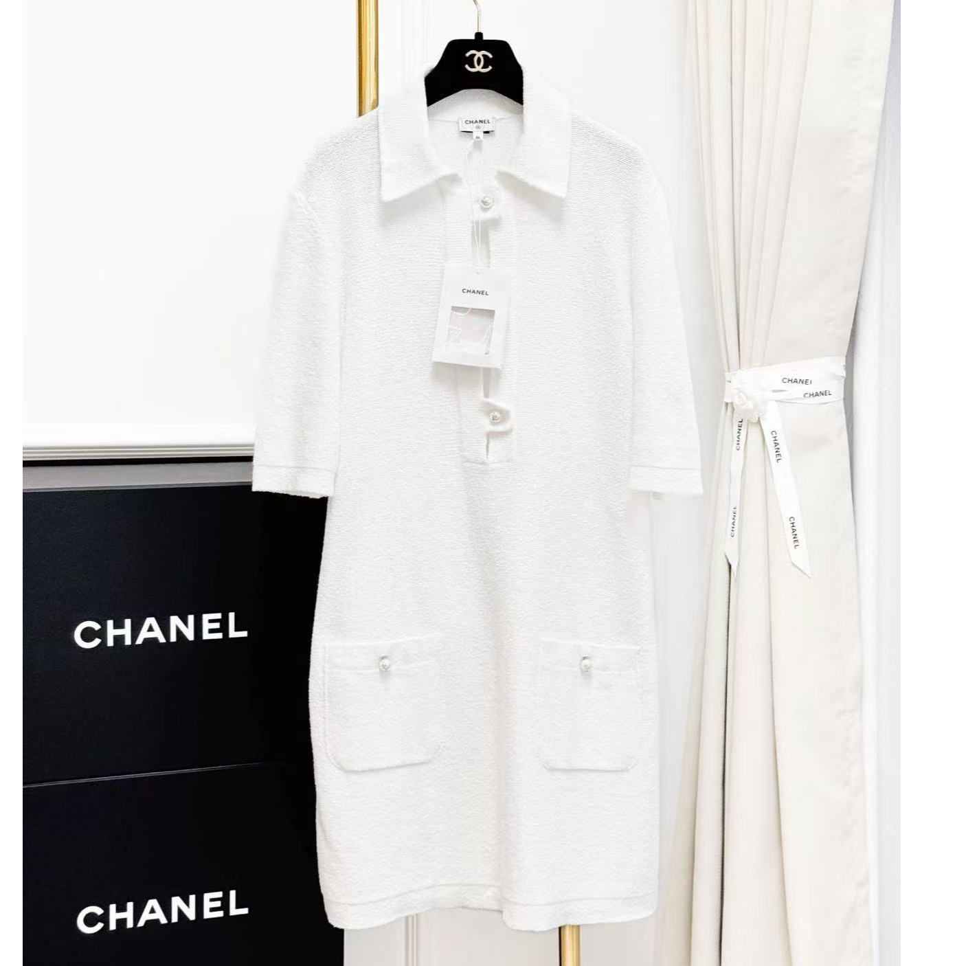 99新 Chanel/香奈儿 36码 白色 短袖 珍珠扣 双口袋 针织 连衣裙