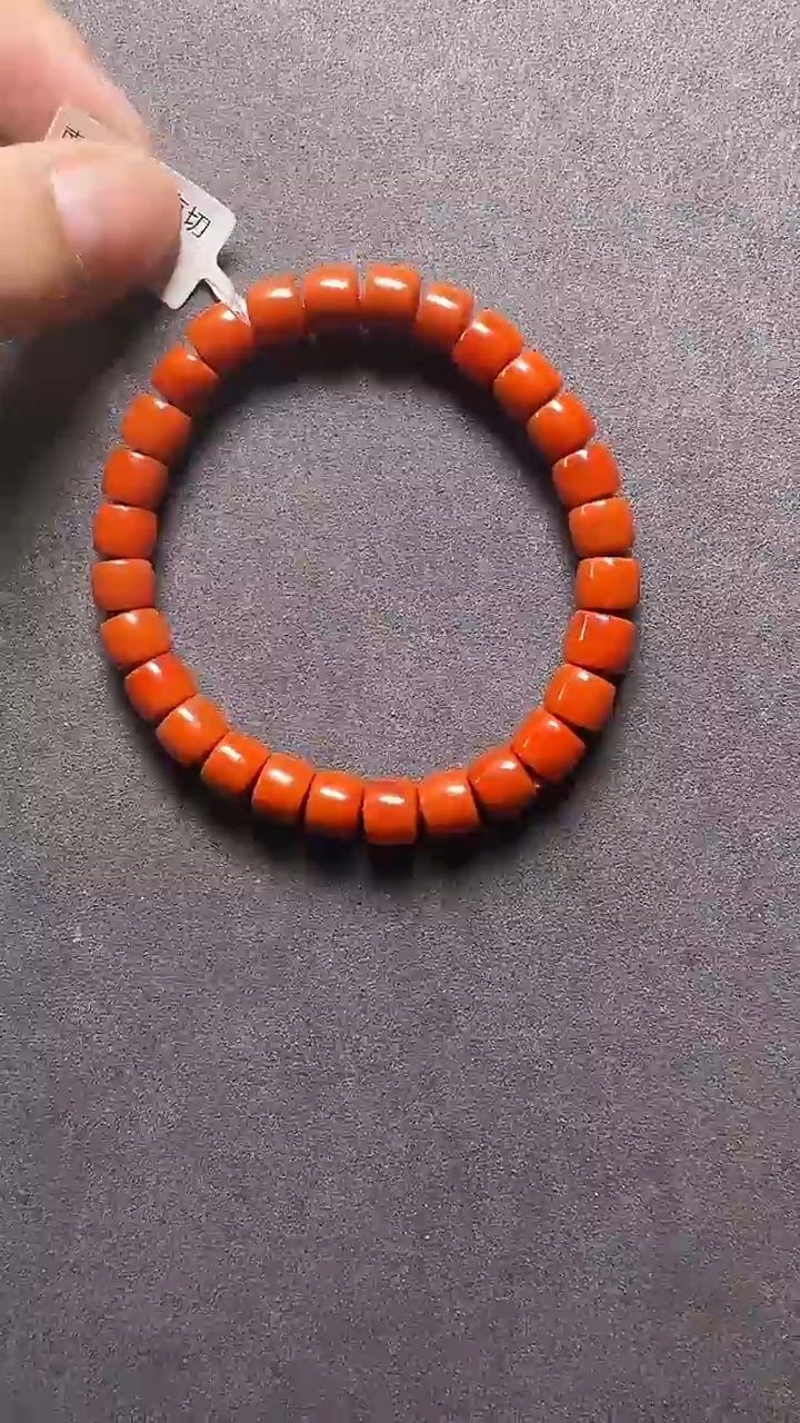 南红玛瑙手串未镶嵌约8mm南红玛瑙直切单圈手串