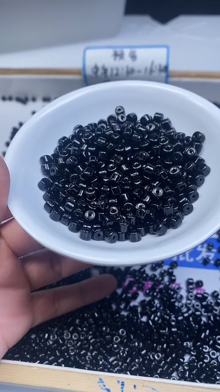 未镶嵌散珠玛瑙/玉髓A1836 黑玛瑙直切3*4mm50颗9.9元