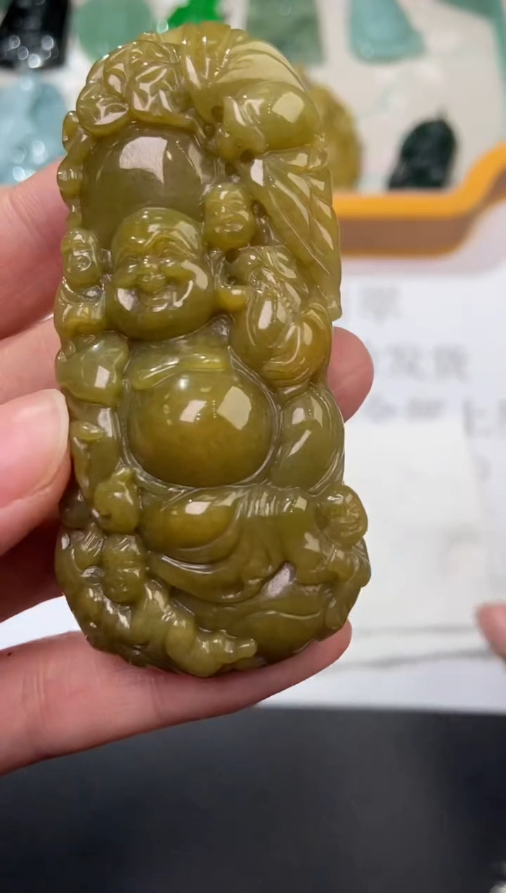 未镶嵌挂件翡翠371550    多人  