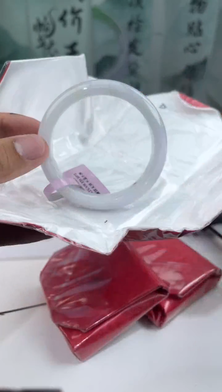 翡翠未镶嵌手镯24翡翠手镯