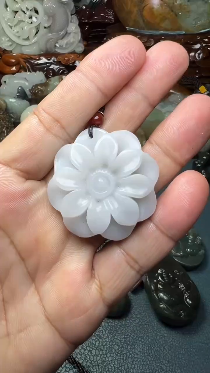 未镶嵌和田玉挂件-