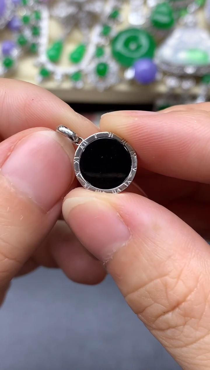 颈饰18K金镶嵌翡翠148-中国好珍宝