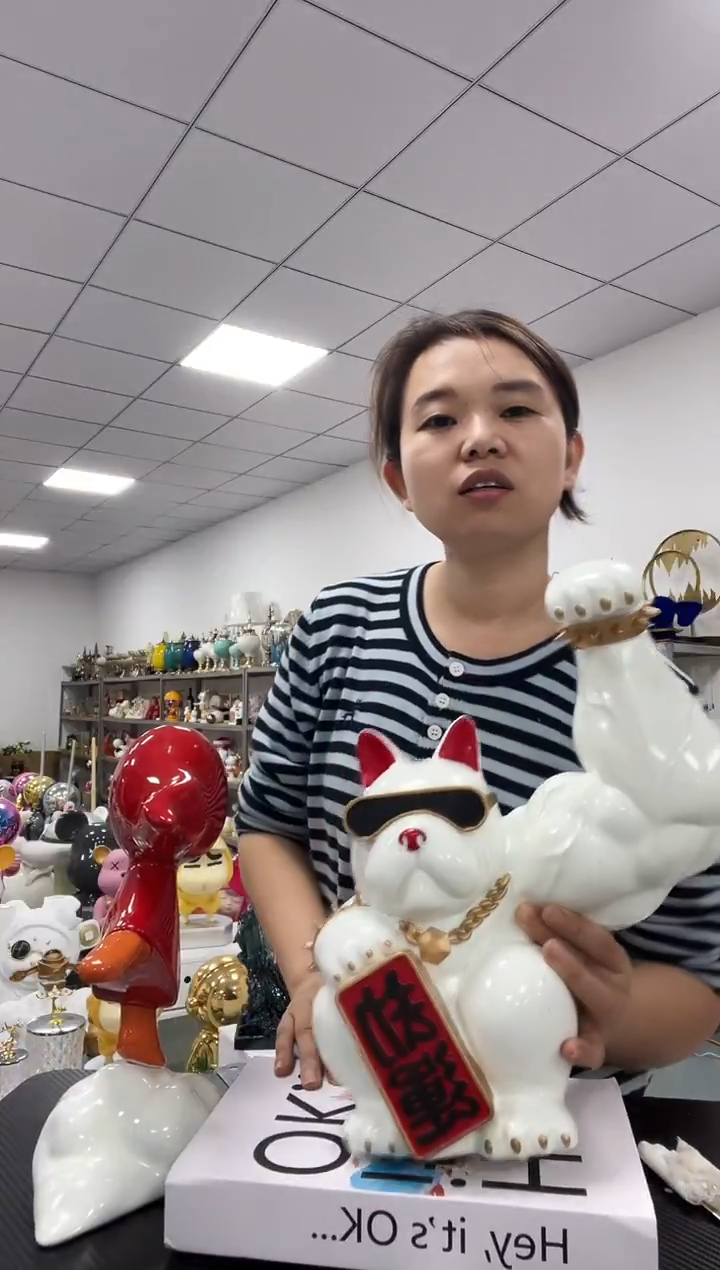 树脂劫运狗大号摆件白色