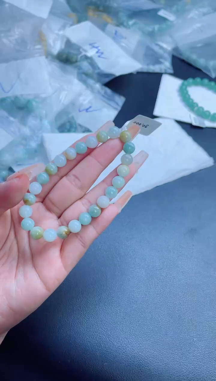 定制翡翠未镶嵌珠串