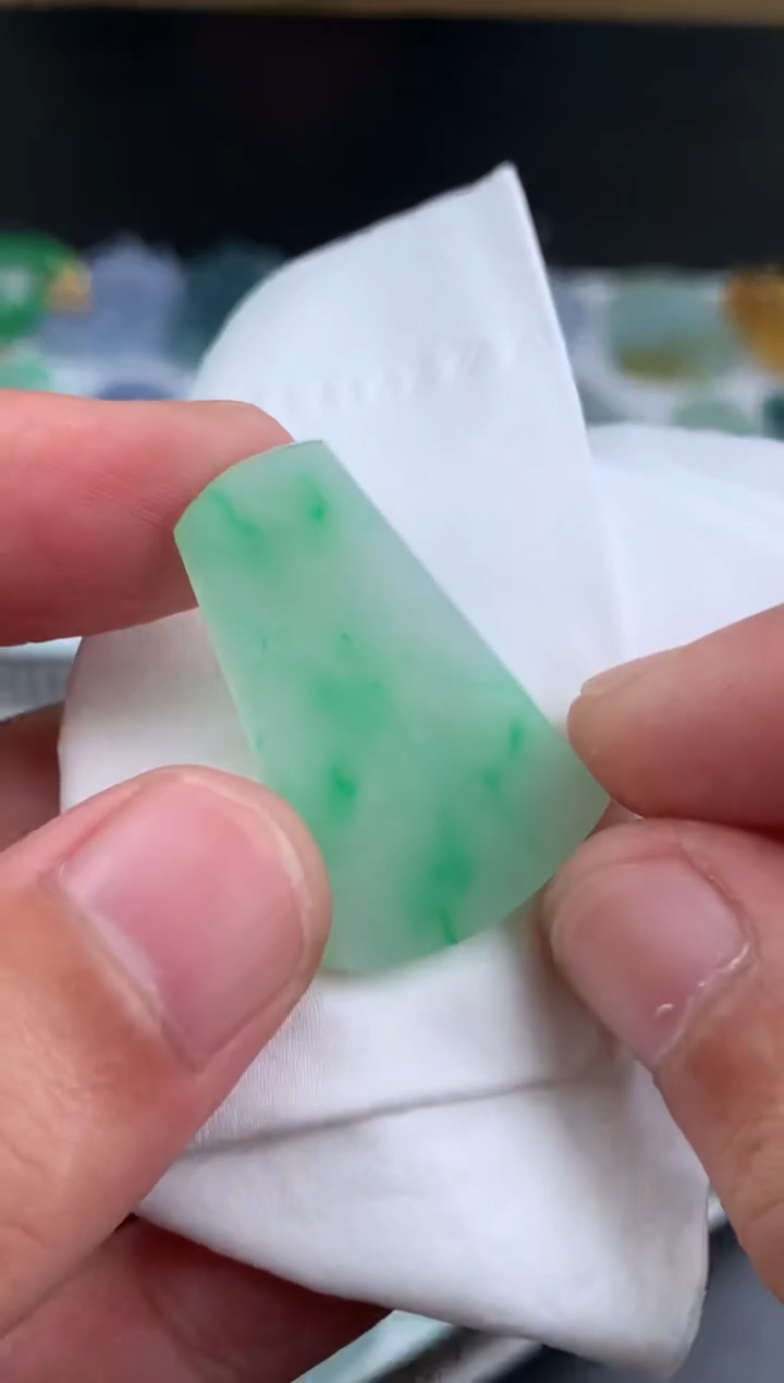 【闪购商品】定制翡翠未镶嵌翡翠