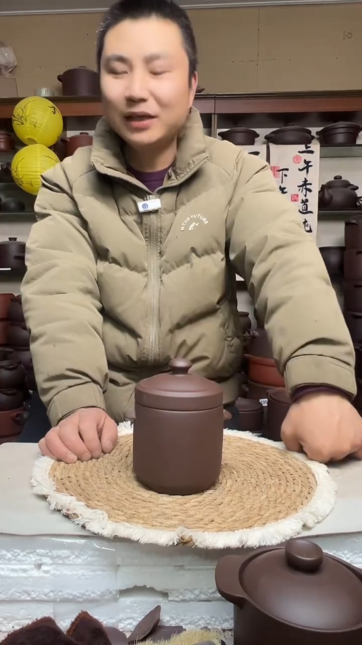 宜兴紫砂微瑕双盖隔水炖盅550CC，一个