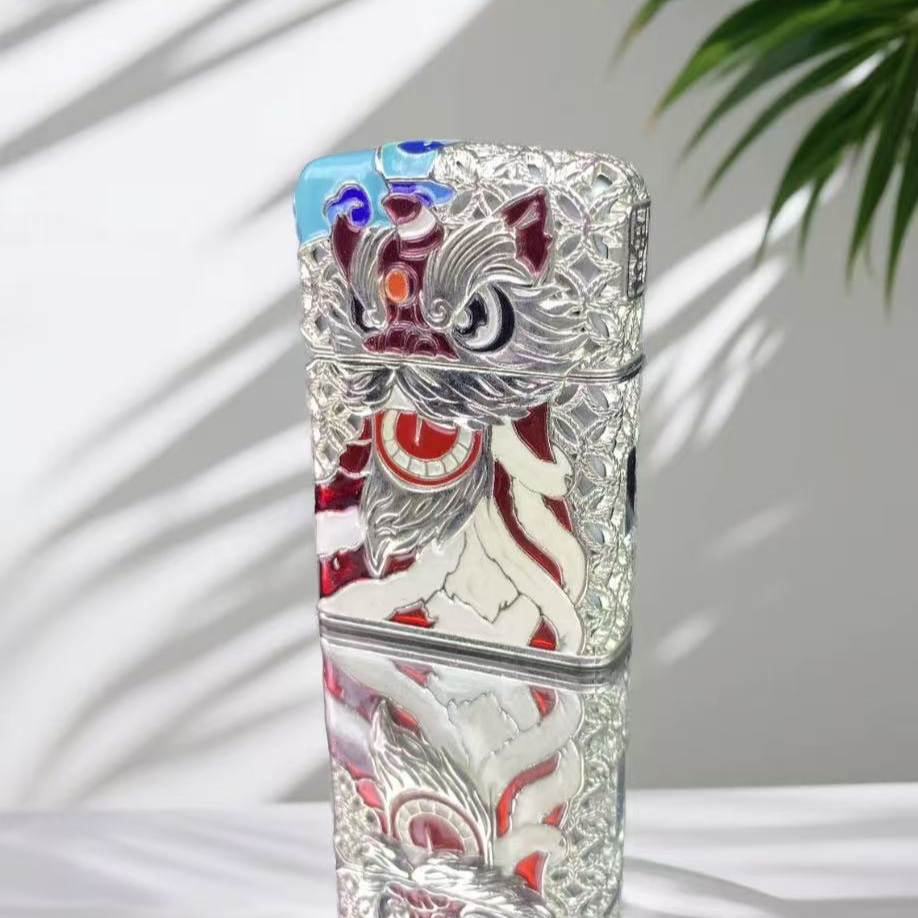 05 银色醒狮砂轮打火机【全新机无煤-油】