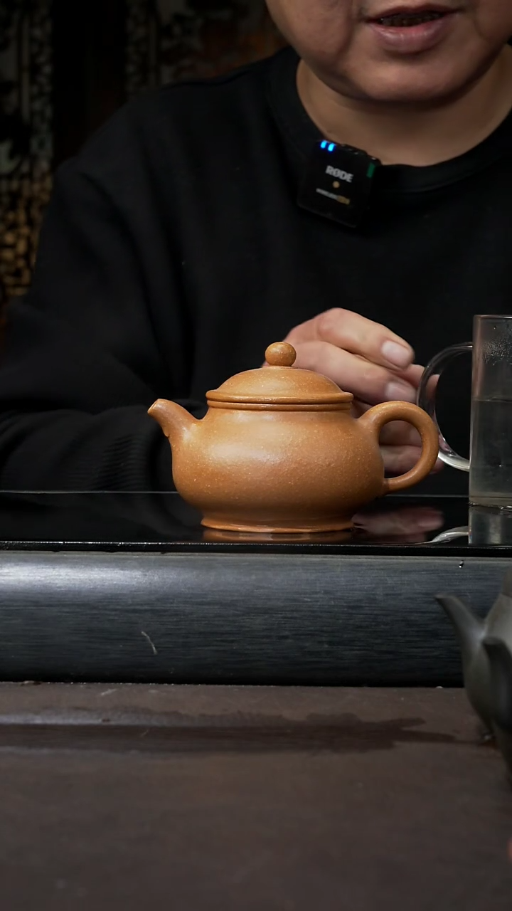 【闪购商品】紫砂茶壶黄金段泥 潘壶200cc 024