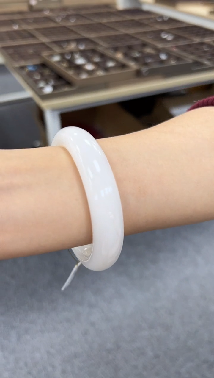 未镶嵌手镯和田玉57-58  908