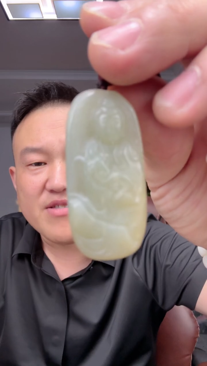 和田玉未镶嵌颈饰1