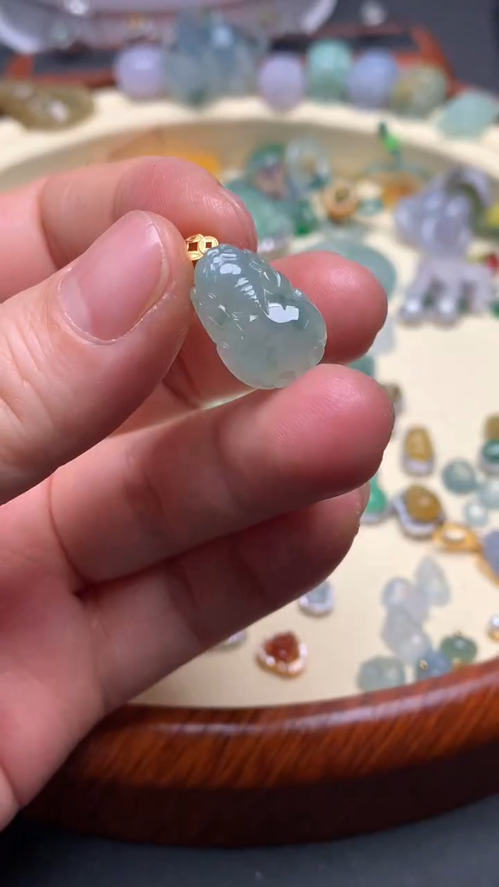 【闪购商品】翡翠颈饰18K金镶嵌翡翠镶嵌貔貅