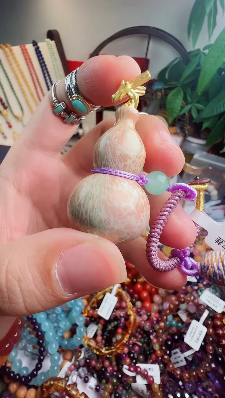 吊坠(赠链)未镶嵌翡翠K***y 一物一件）000800