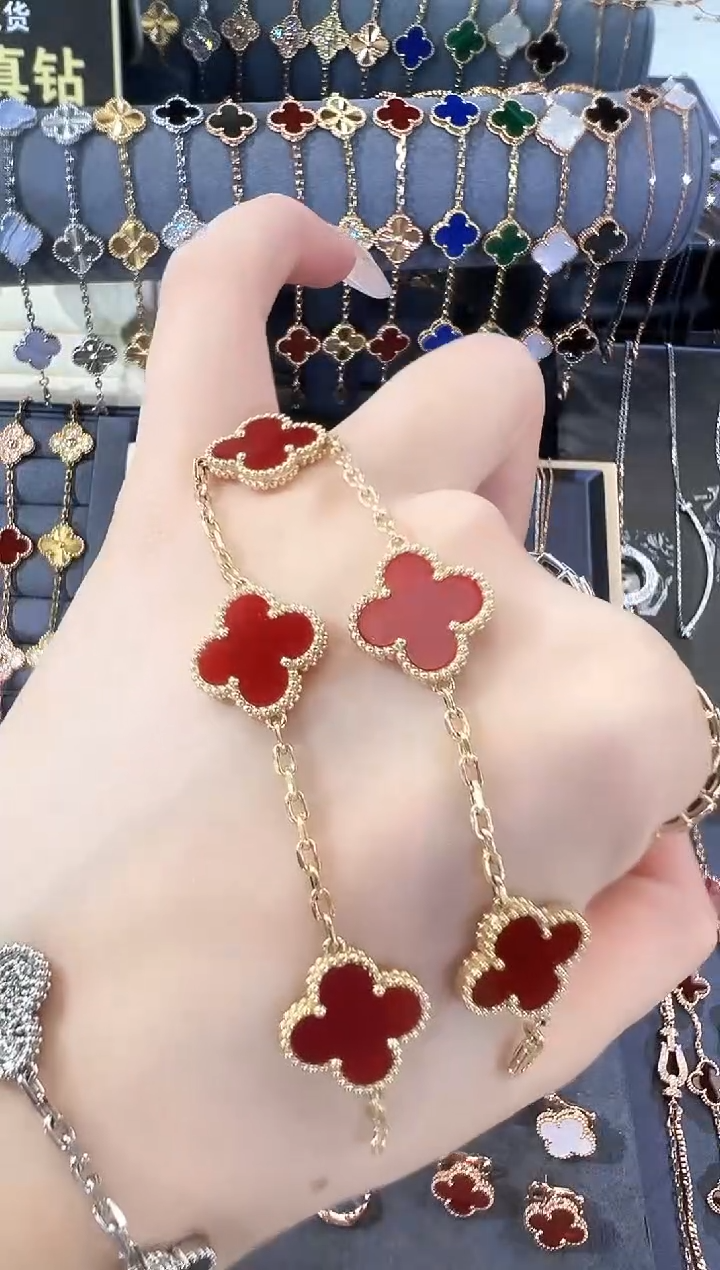【闪购商品】玛瑙/玉髓手链18K金镶嵌K黄手链