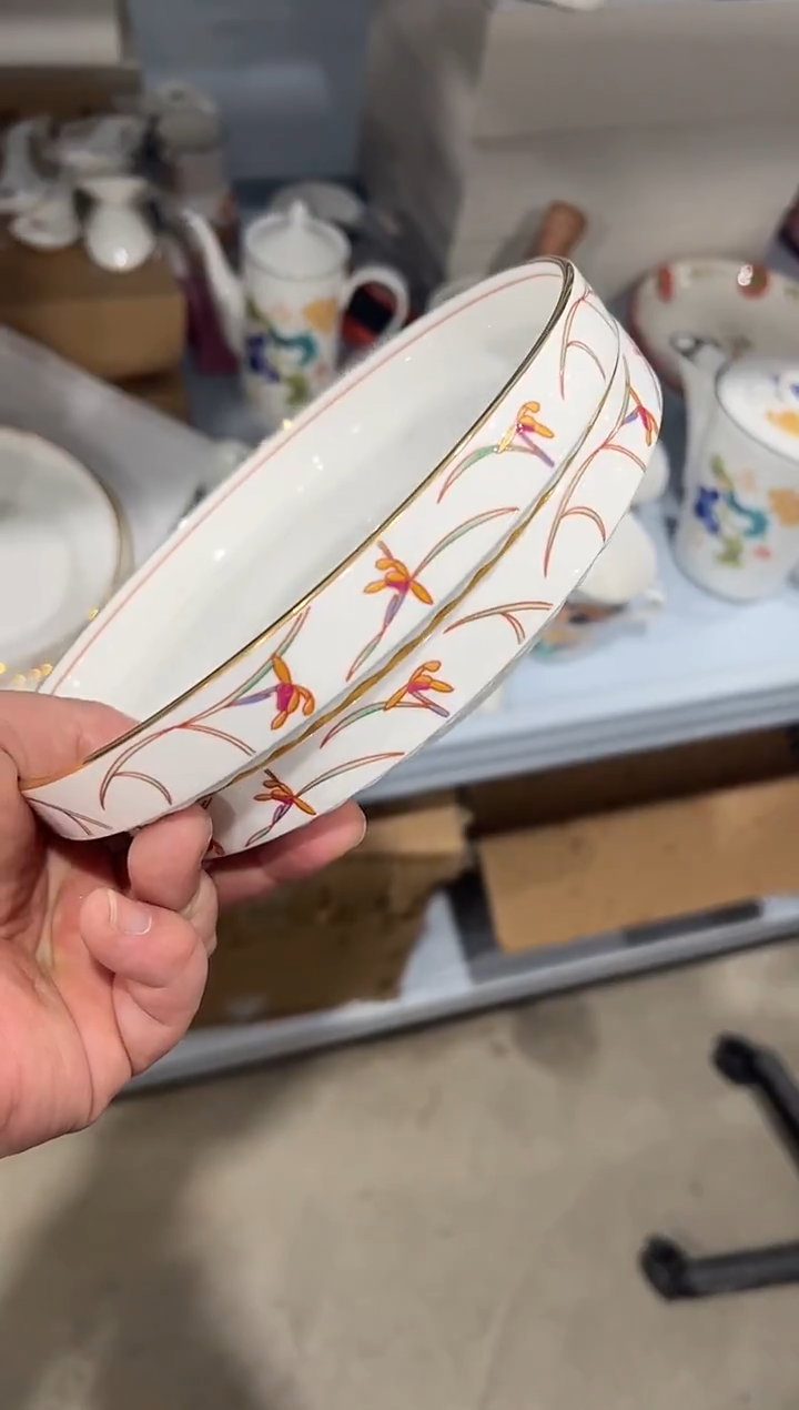 杯子骨瓷（简装）8.5寸盘两个