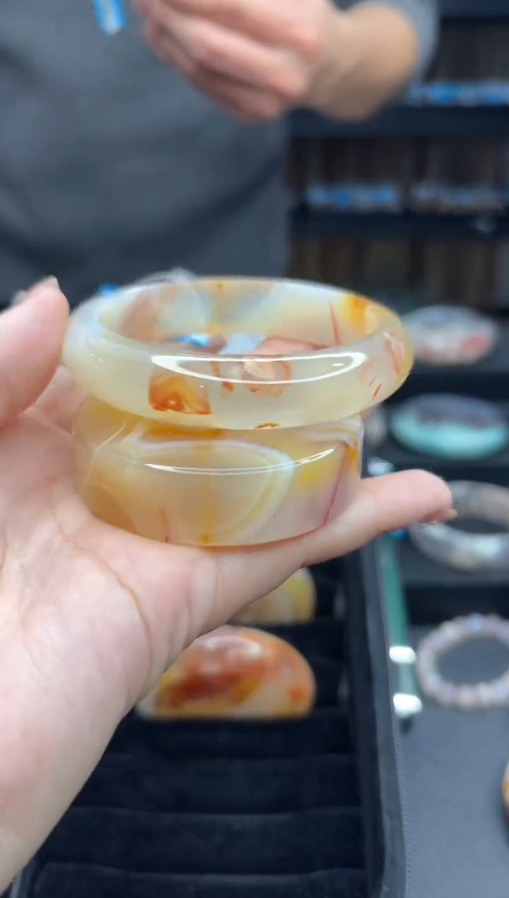 【闪购商品】石英质玉手镯未镶嵌688（59圈赠送镯心）