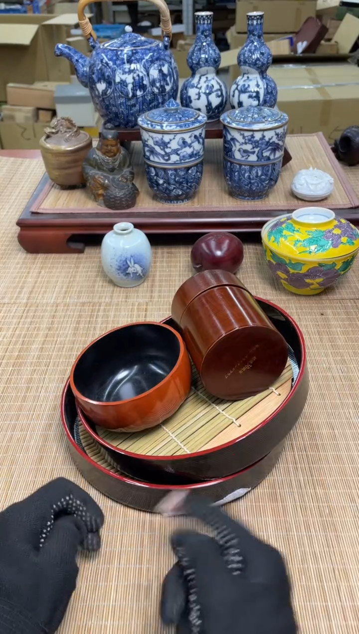 伊*饭一堆东西中古物品谨慎参拍直播链接