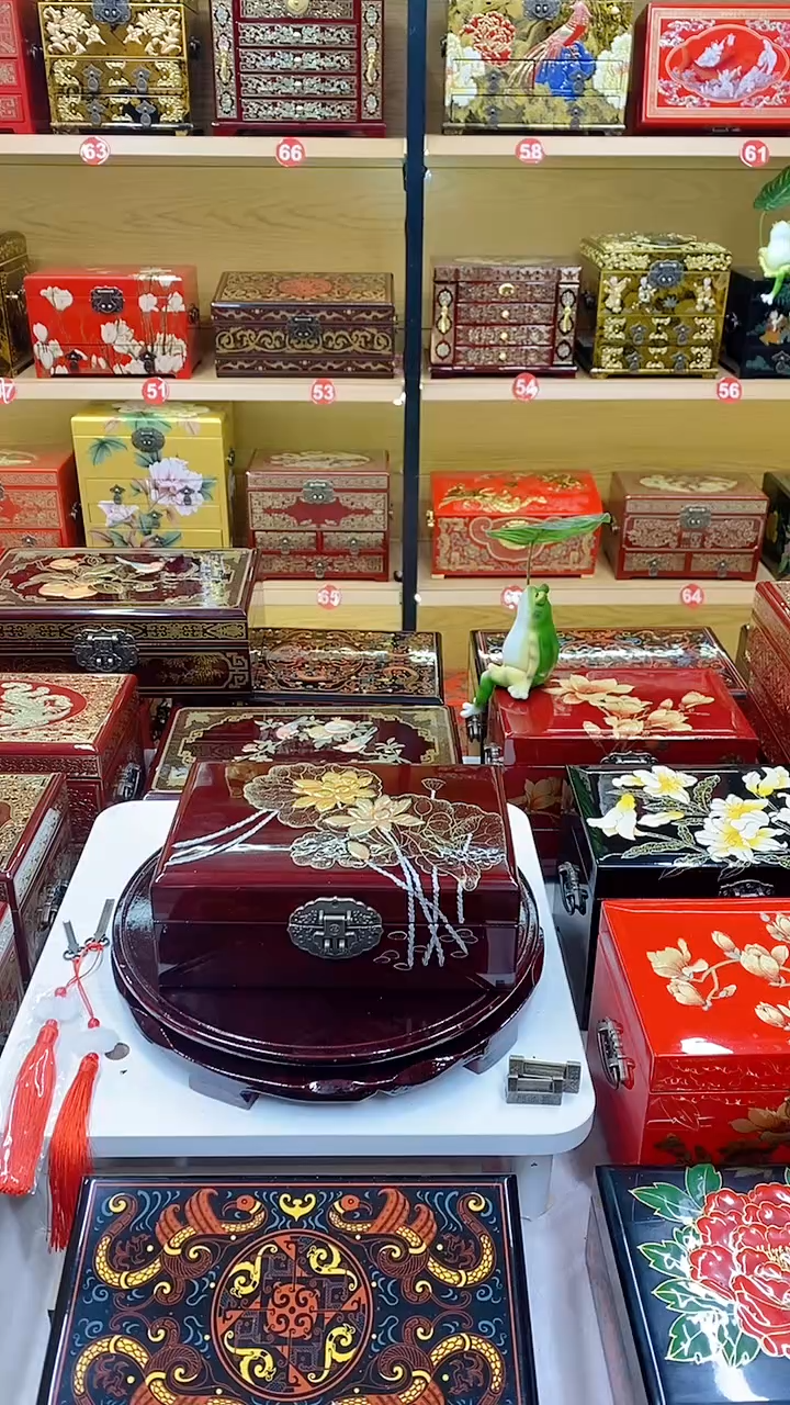 【闪购商品】21黑加红双层手推漆荷花图升级款