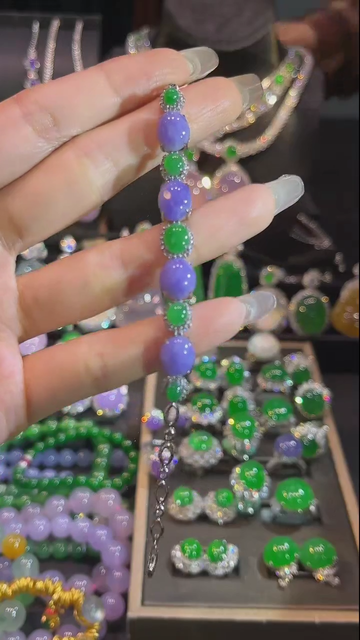 【闪购商品】翡翠手链18K金镶嵌手链