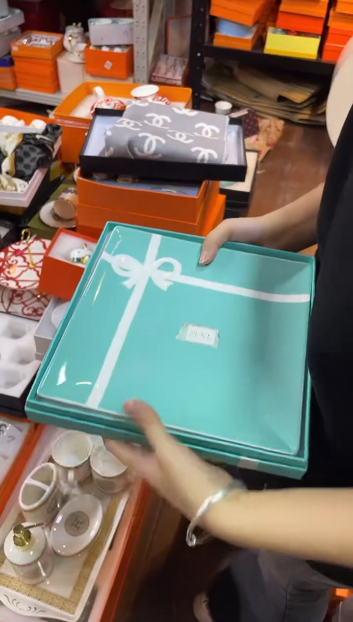 杯鸿辉家品牌瓷器，京东包邮！