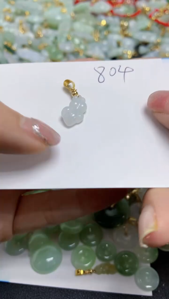 【闪购商品】翡翠颈饰合金天然翡翠A货