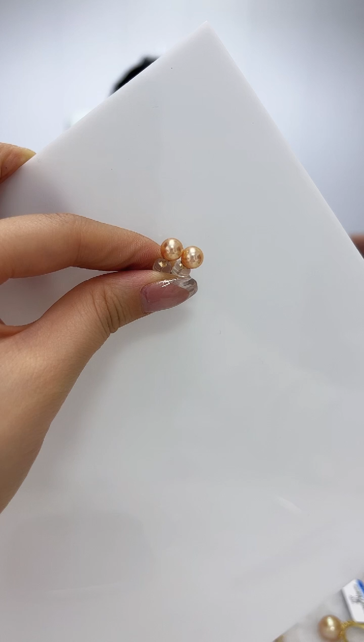 【闪购商品】海水珍珠DA18K金镶嵌耳钉 C1380