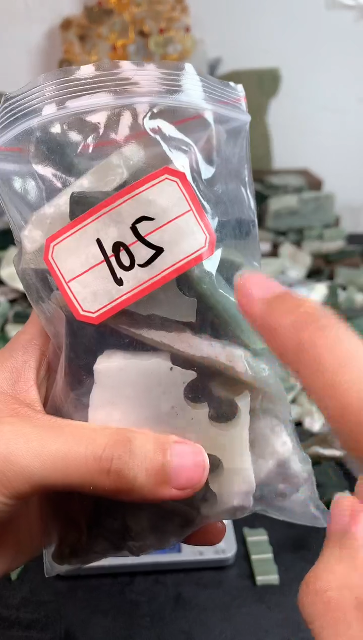 未镶嵌和田玉摆件105