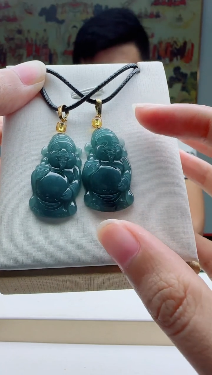 翡翠未镶嵌颈饰多样性发其一