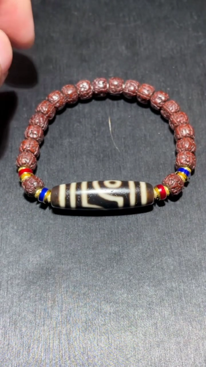 【闪购商品】金刚菩提手串88250210-01