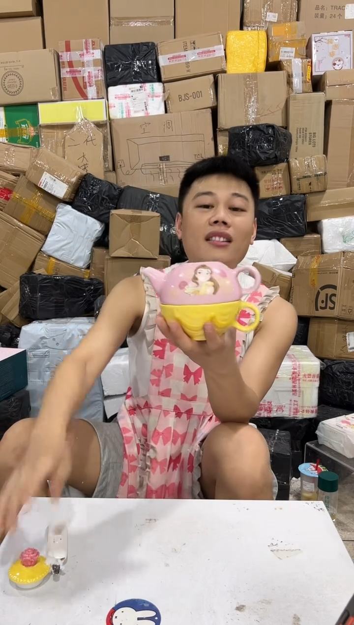 瓷片贝尔公主子母壶 陶瓷