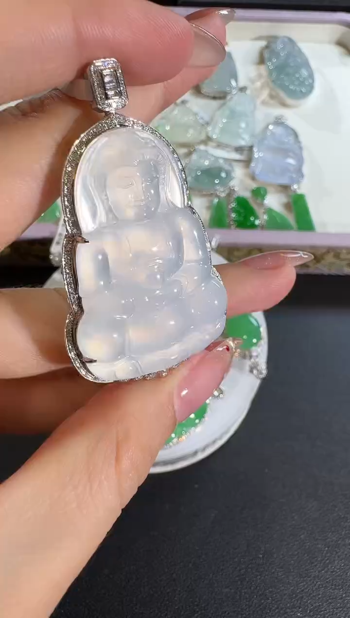 【闪购商品】翡翠吊坠(不含链)18K金镶嵌【源头工厂】钻石镶嵌