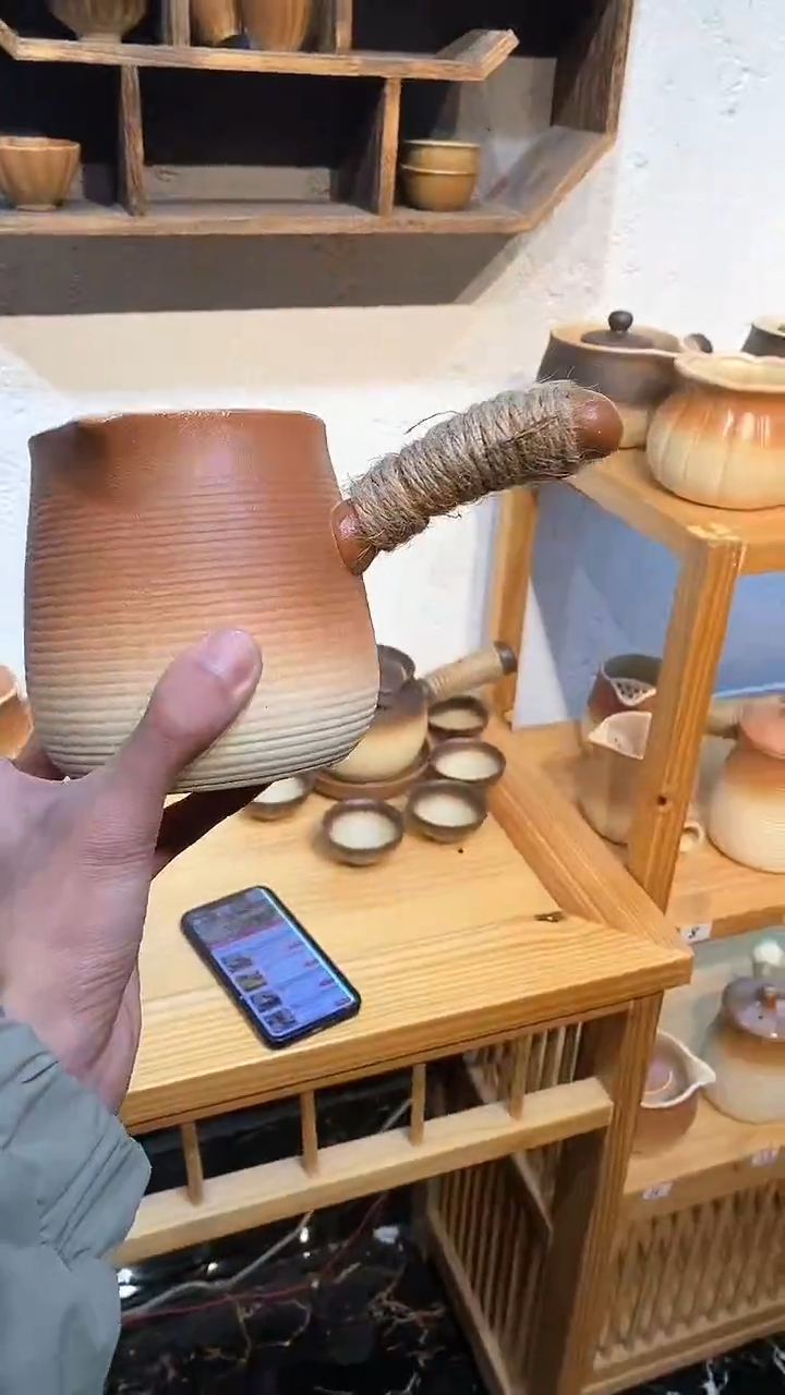 【闪购商品】550ml弯把罐罐壶   嘻嘻嘻