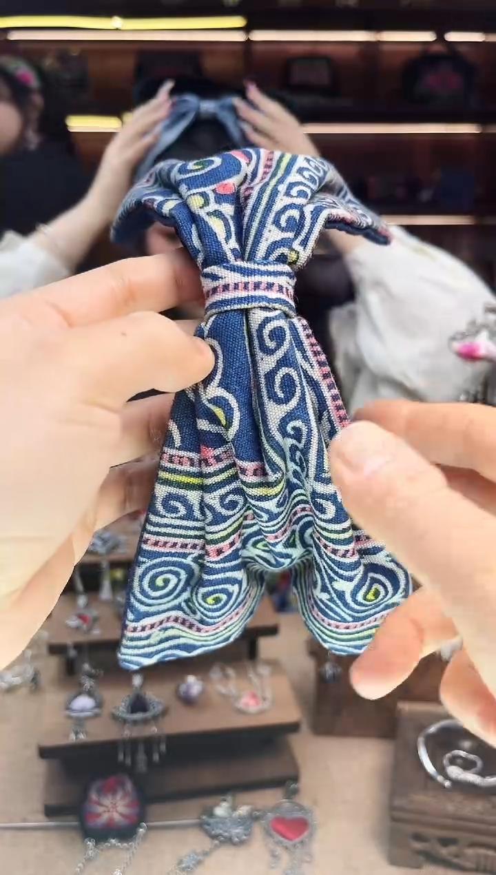 【闪购商品】织绣A14黔东南苗族刺绣