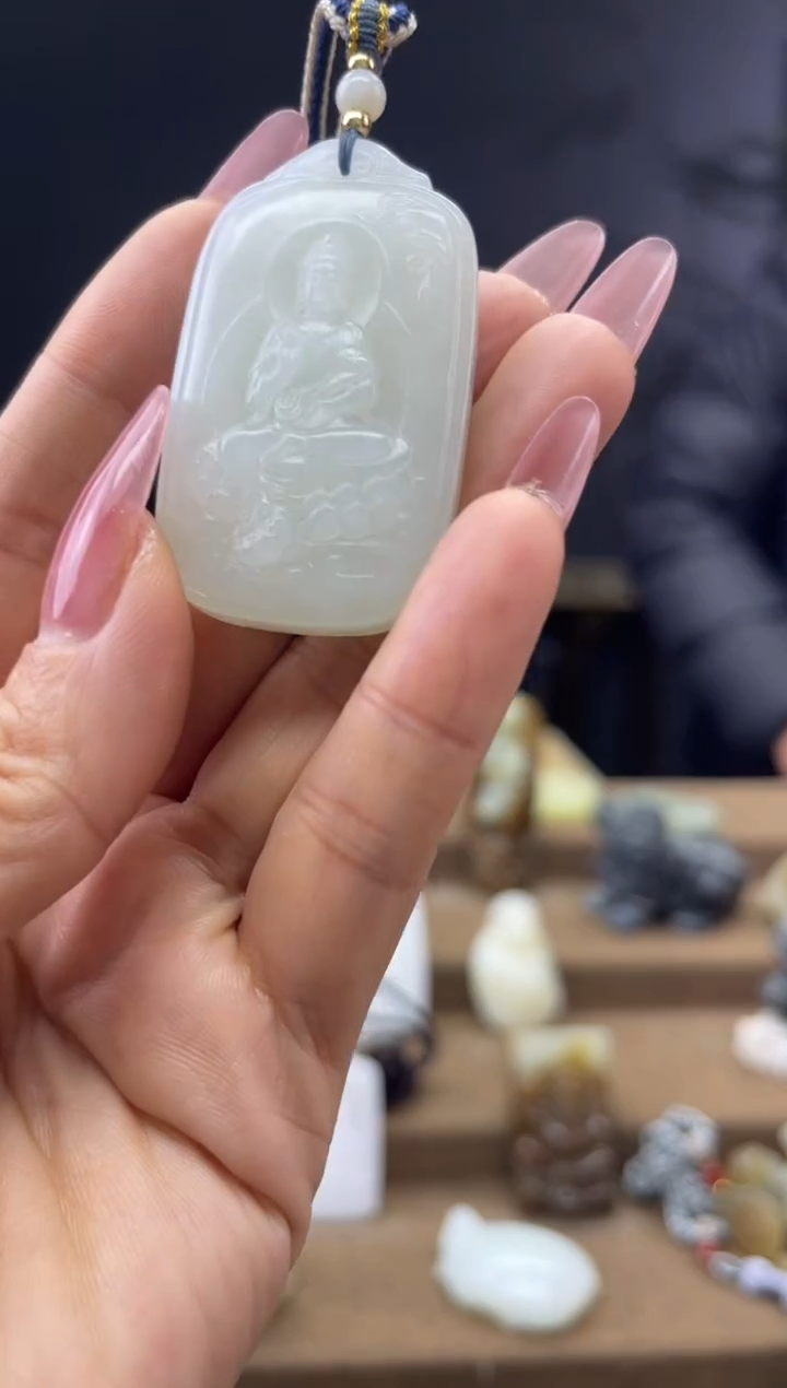 颈饰未镶嵌和田玉1