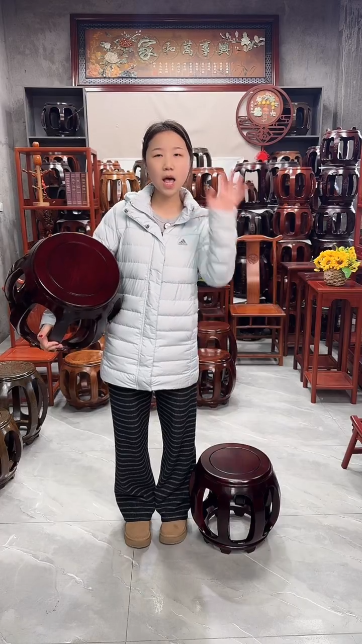 花梨木类家具酸枝色大号鼓凳一对（两条）