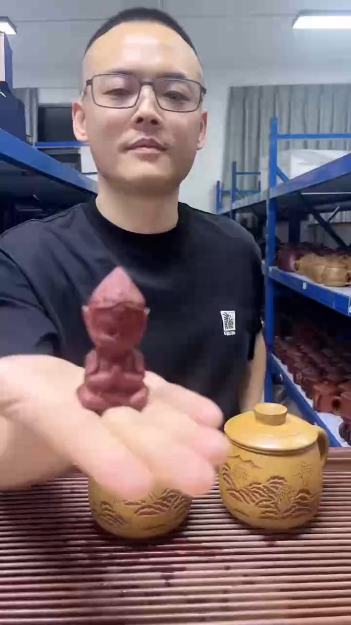 宜兴原件紫砂茶宠摆件