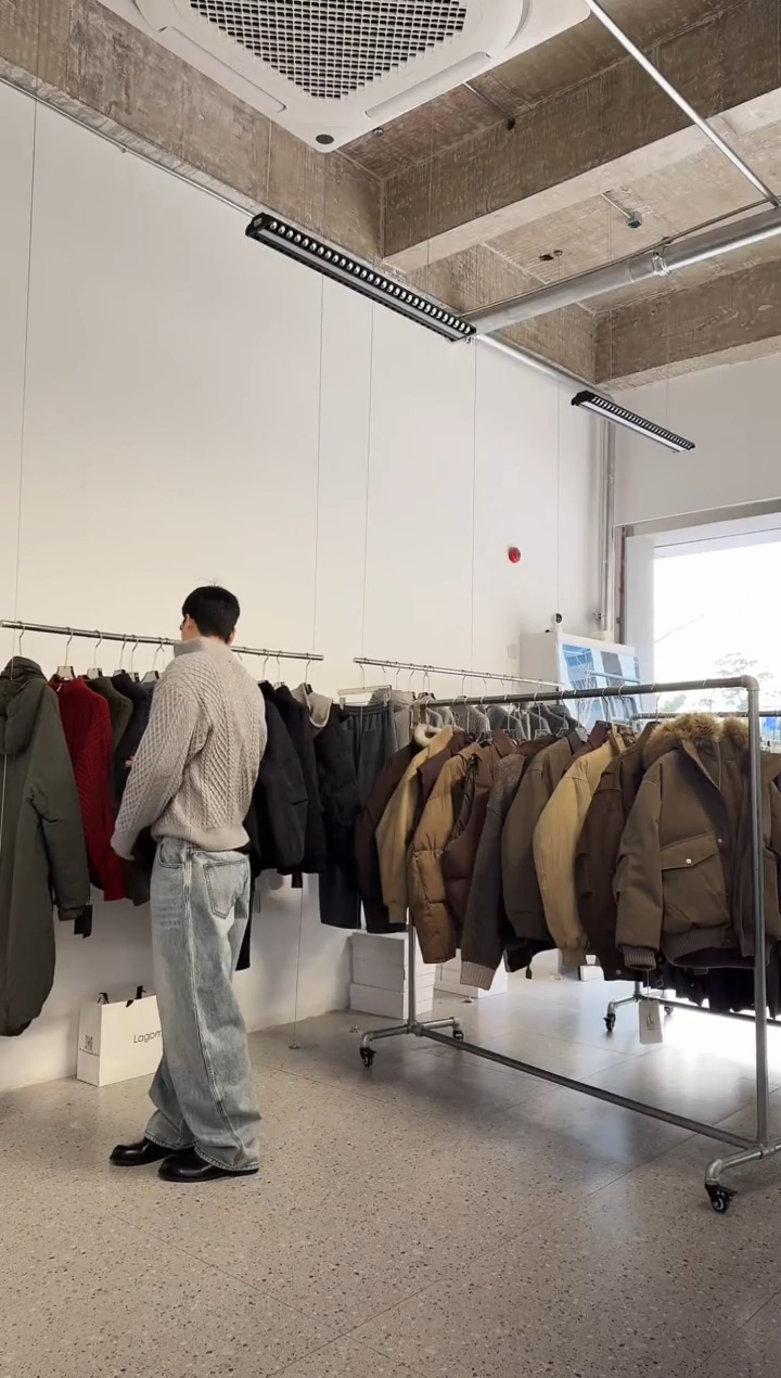 老张极简立体毛衣黑色*s