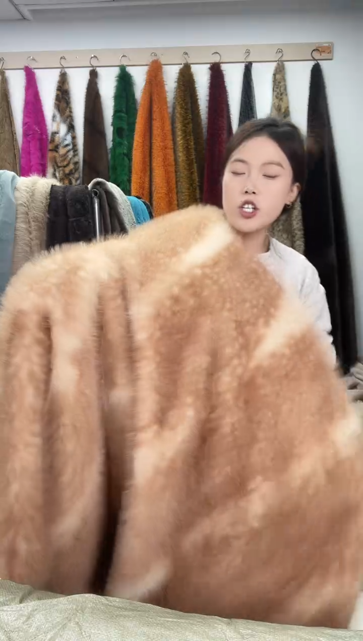 狐狸毛A28尺寸1.9*1