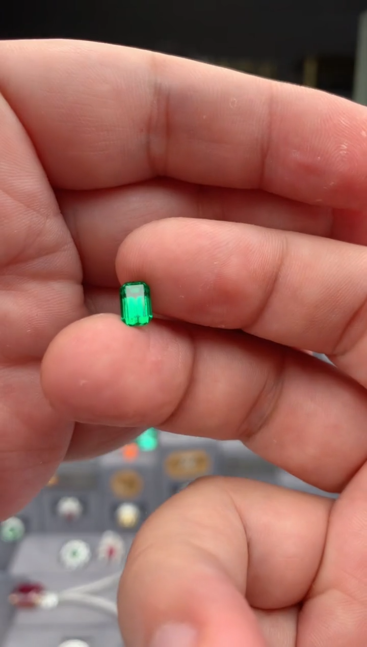 【闪购商品】祖母绿裸石未镶嵌92分祖母绿