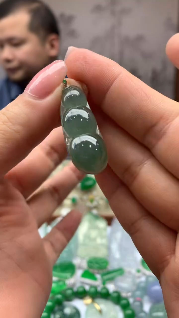 【闪购商品】翡翠颈饰18K金镶嵌62-天然翡翠