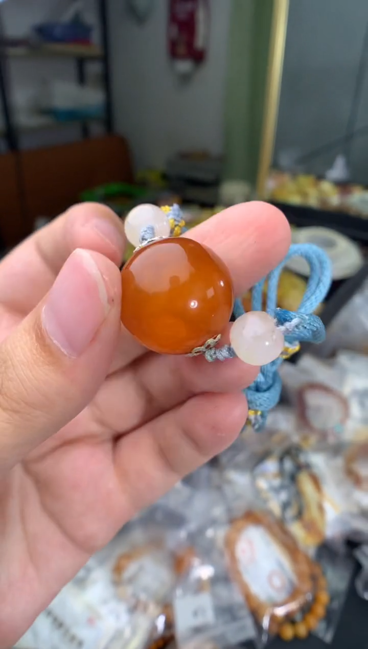 蜜蜡未镶嵌珠宝奇石1